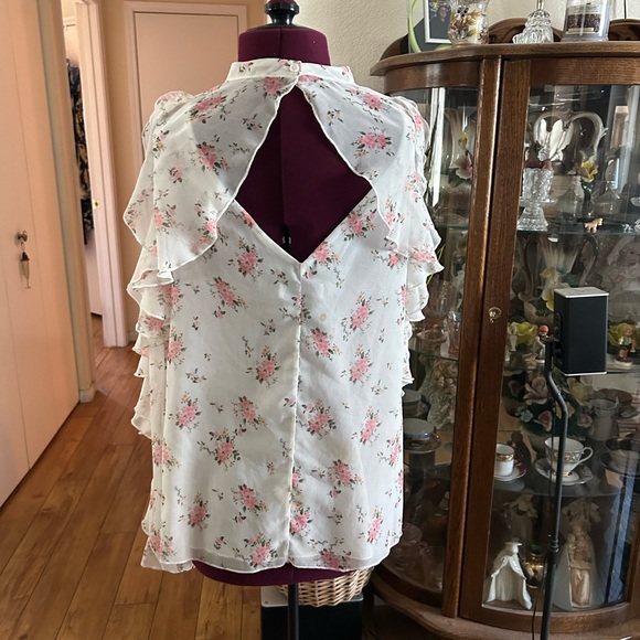 NWT Bailey 44 Open Shoulder With Long Sleeves - Picture 2 of 3